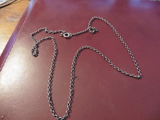 Bijou fantaisie ancien : chaine 60 cm probablement en argent