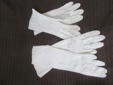 2 pair Vintage White Soft Kid Leather Ladies Gloves size 6