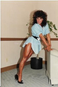 MUSCLE GIRL 80's 90's FOUND PHOTO Color PRETTY WOMAN Original EN 110 19 L