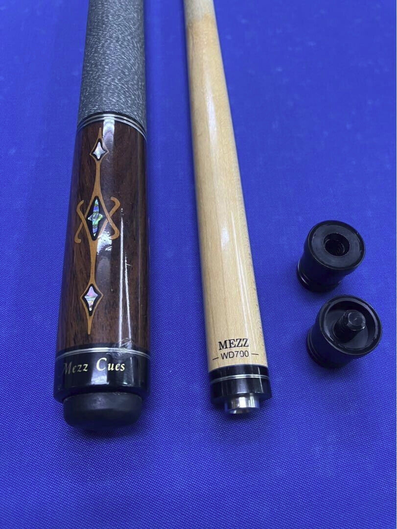 Billiard Cue MEZZ WD700 UJ Joint Out Of Print Item From Billiard Cue MEZZ WD700 UJ Joint Out Of Print Item From
