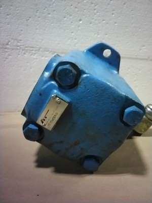 Used AUTOMATION TECHNIQUES 35V21AR HYDRAULIC PUMP 