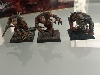 Warhammer Lot De 3 Figurines Peintes Armée Skaven.
