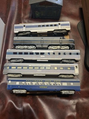 Athearn B&O Alco Pa Diesel And 4 Athearn Varney Passenger Cars HO