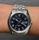 Vintage 1994 Seiko Sports 50 7N48-8A00 Quartz Day Date Black Dial Watch