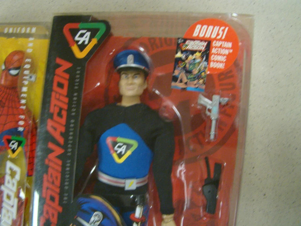 FIGURA ORIGINAL CAPITÁN ACCIÓN - Figura Thor Y TRAJES SPIDERMAN NUEVO SELLADO Foto 4 de 4