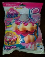 Soft'N Slo Squishies Slimi Cafe Waffles Stack Squeeze Toy w/Bonus Topping 