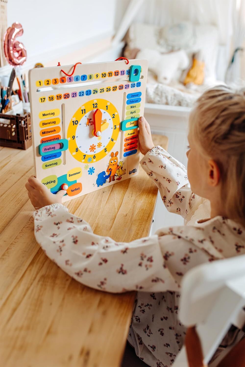 Thumbnail - Small Foot Die Maus Lernuhr Mit Kalender Aus Holz, Erklärt Datum,