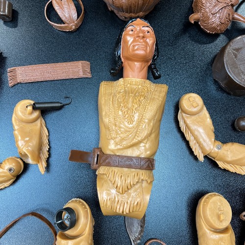 Marx Chief Cherokee Action Indian Doll with Accessories - Boxed - For Parts - Picture 13 of 16