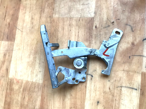 1 stk. Scharniere.Türscharniere für Backofen MIELE / Imperial.T.Nr-1313L. Links