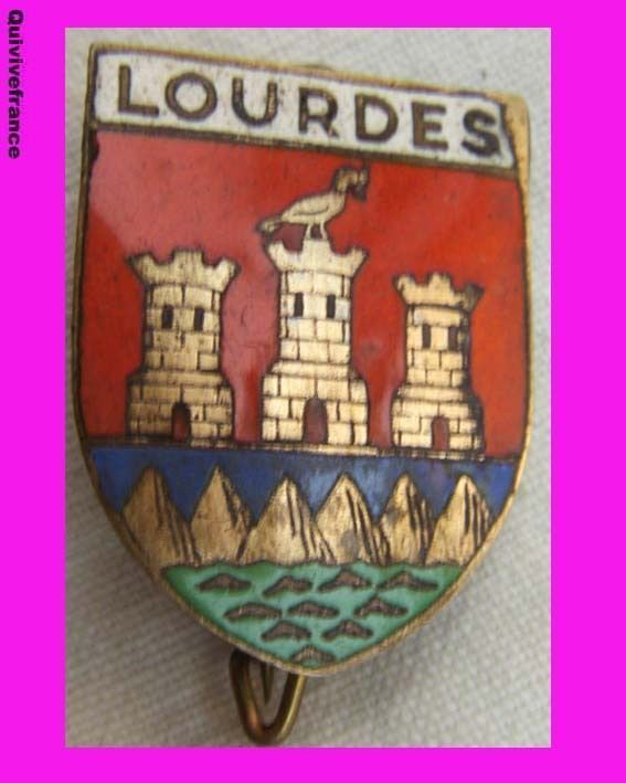 BG8619 - INSIGNE BADGE BLASON IRUN