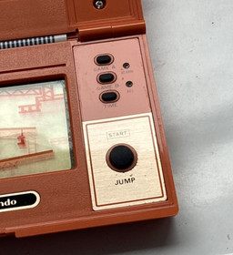 Vintage 1982 GAME & WATCH -DONKEY KONG DK-52 - LCD Game (Very Good Condition)