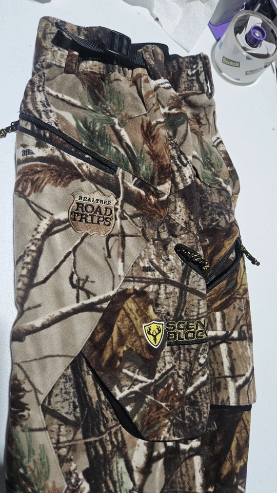 Scent Blocker Road Trips Pants. Used Very Good Condition. Realtree Extra. - Image 3 of 4