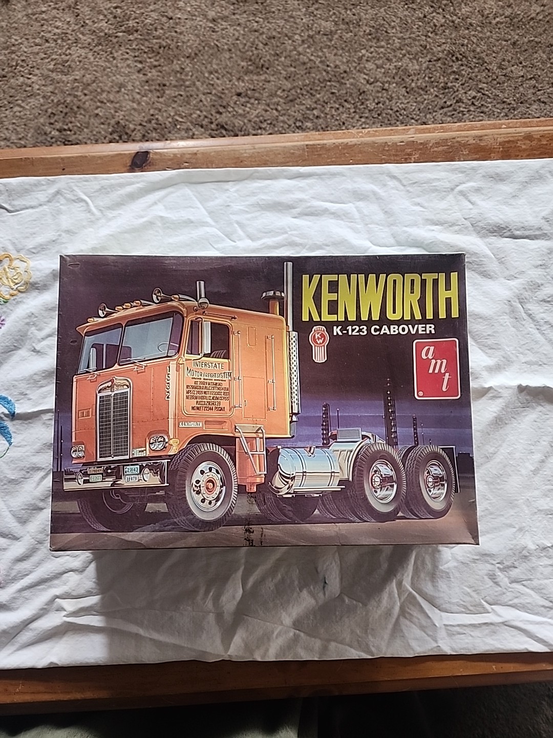 SEALED VINTAGE NOS AMT KENTWORTH K 123 CABOVER T520 MODEL KIT RARE