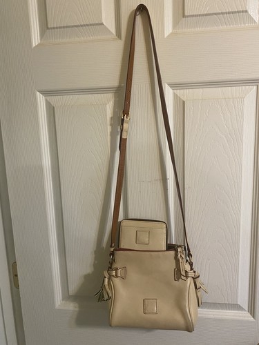 Dooney And Bourke Bone Leather Crossbody Bag And Wallet