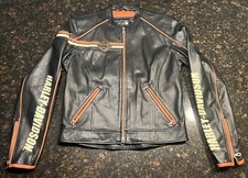 Vintage 2006 Harley Davidson Women&rsquo;s Bar & Shield Leather Jacket (M) 97121-07VW