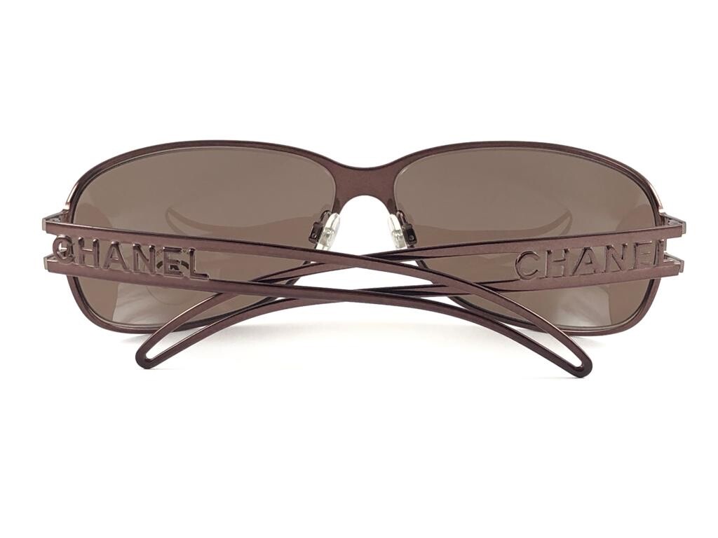 NEW VINTAGE CHANEL 4149 METALLIC COPPER FRAME SUNGLASSES NEW VINTAGE CHANEL 4149 METALLIC COPPER FRAME SUNGLASSES