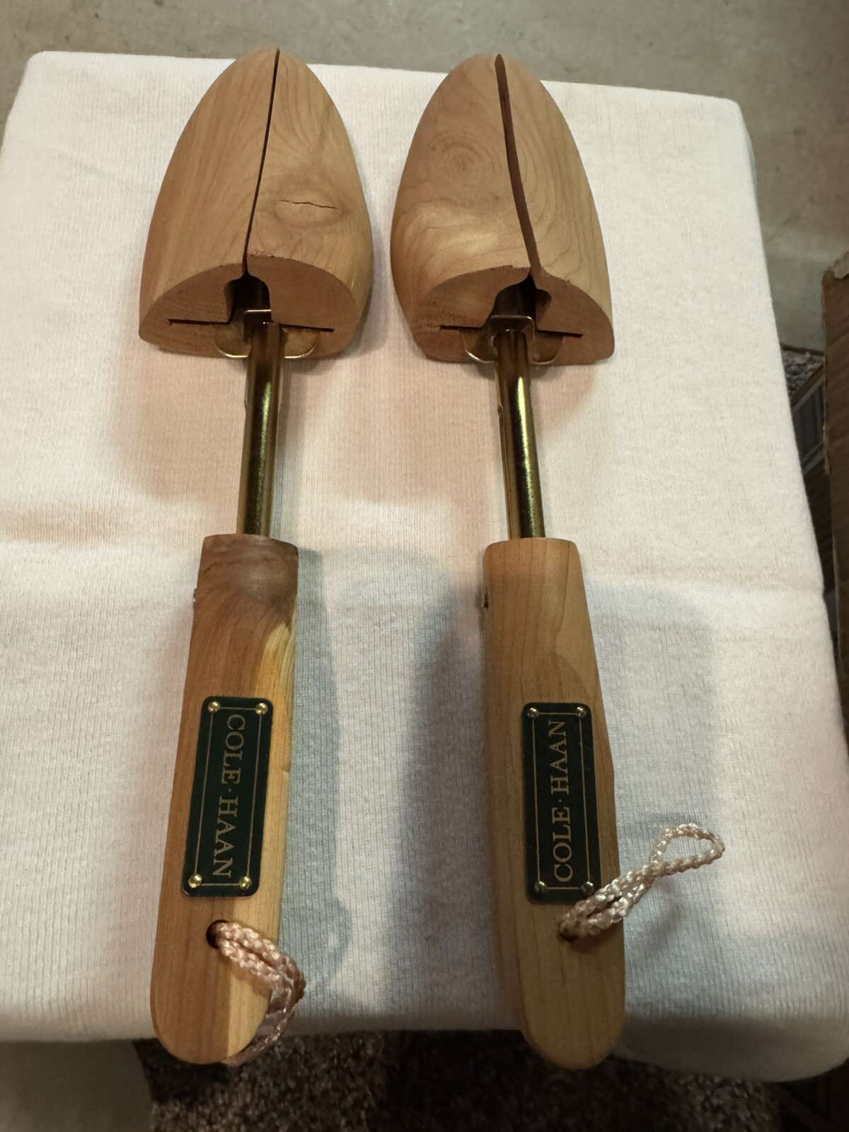 Cole Haan Shoe Tree Shoe Keepers Cedar Wood Adjustable - Size L (Women's)