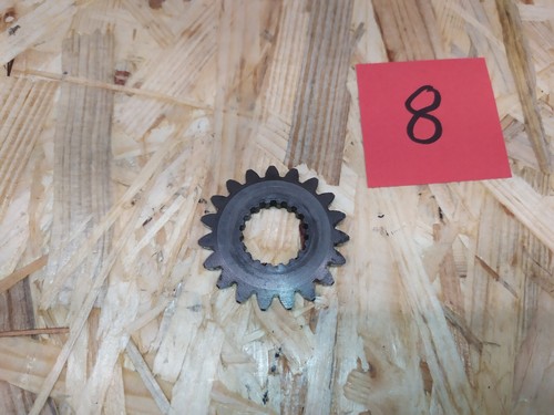 Suzuki RM 125 Zahnrad Ritzel Antrieb für Wasserpumpe Kurbelwelle bj. 89-91 | #8
