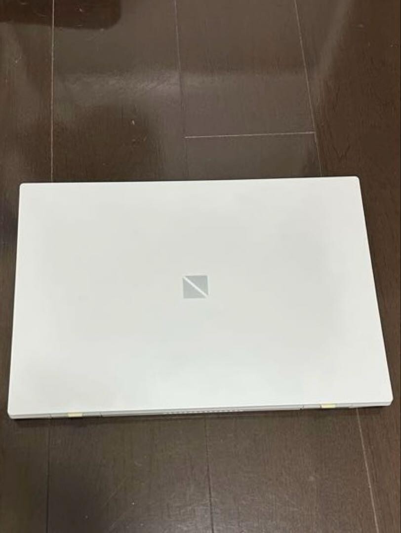 Laptop PC LAVIE N15 Pearl White AMD Ryzen 7 5700U with Radeon