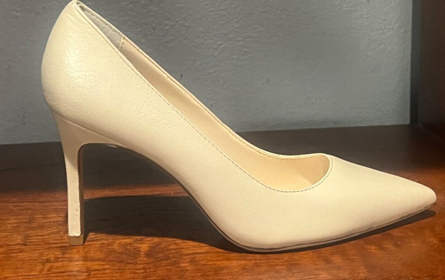 Charles By Charles David Pointed Toe Pump Nude Leather Denise Size 6.5 M NIB - Picture 6 of 9