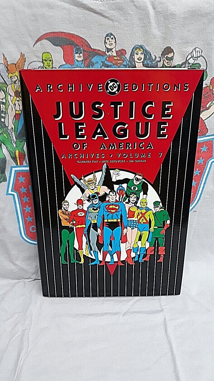 DC Archives: Justice League of America Vol. 7 (HC, NM, OOP, 1st print., Bagged)