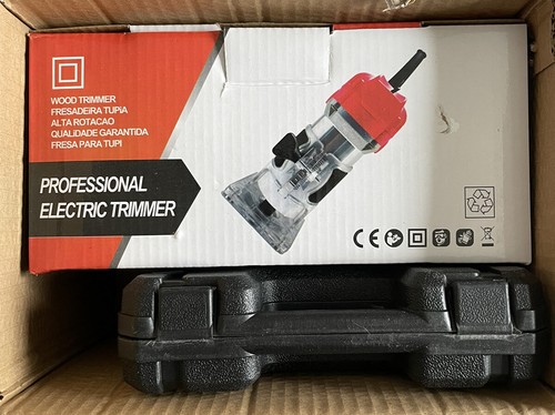 Compact Wood Palm Router Tool Kit 