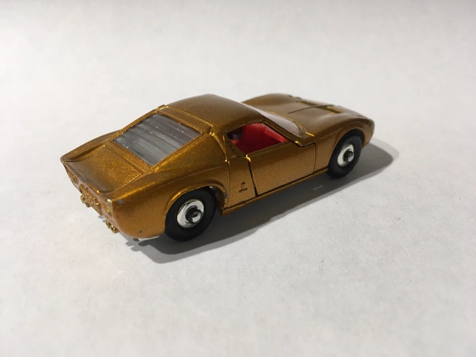 Matchbox Lesney Phantom #33 Custom Disc Wheels Lamborghini In Gold. - Image 3 of 4