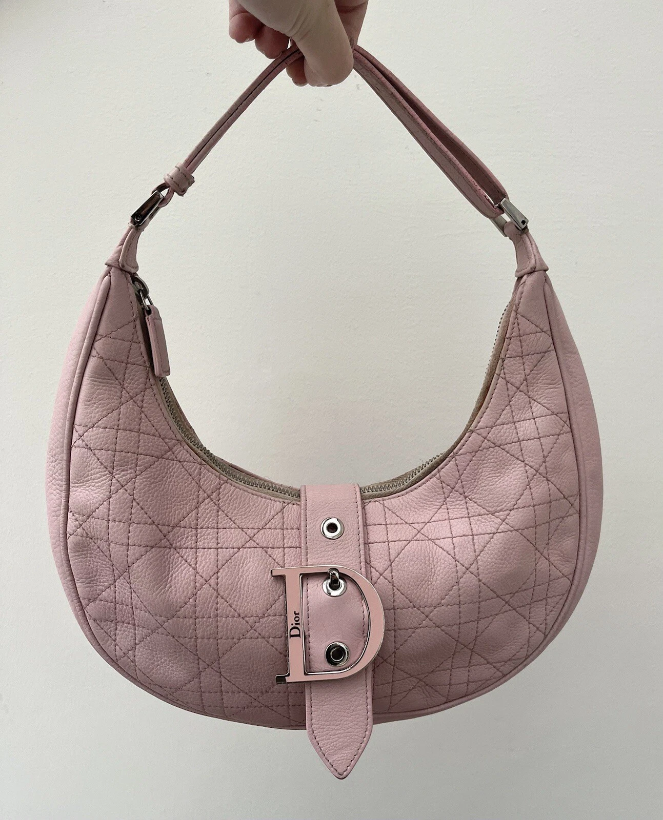 Sac à main vintage Dior Christian Cannage demi lune boucle à rabat D cuir rose