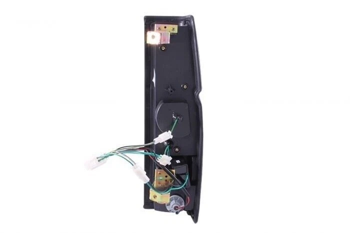 Luces traseras LED ANZO 311034 rojas/claras para camioneta Nissan D21 86-97 2,4 L I4 Foto 2 de 4