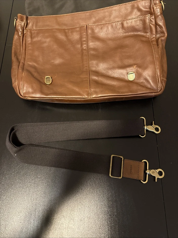 Bandolera Fossil Cuero Marrón Foto 3 de 4