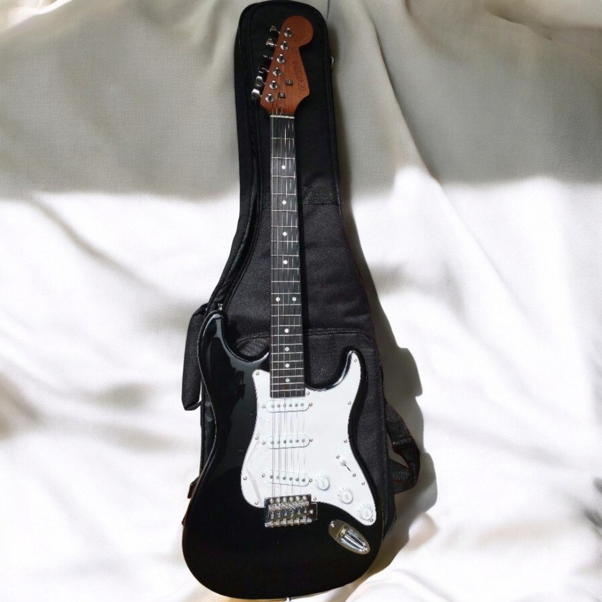 ギター Busker's Storatocaster Humbacker H-S-S BUSKERS Stratocaster type 1 Electric Guitar | eBay