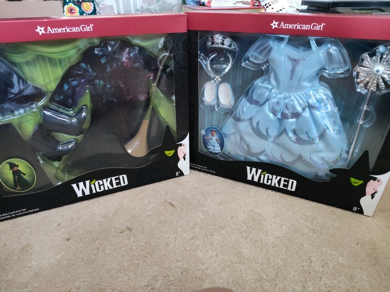 American Girl Wicked Elphaba and Glinda Outfits New In Box