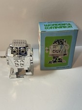VINTAGE WIND UP - ROBOT - WONDERFUL COMPANION - MADE IN HONG KONG - NOS -