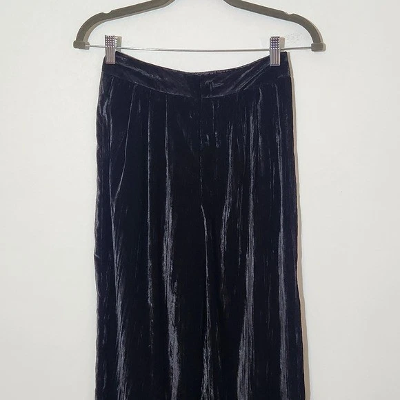 Boohoo Black Velvet Pants NWT Size 2 Tall Black Tapered Crinkle Pants - Image 3 of 4