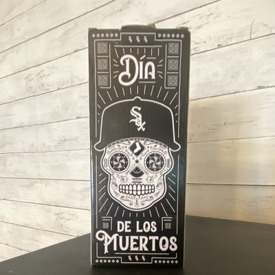 Modelo Day of the Dead Sugar Skull Chicago White Sox Bobblehead w/ Box-no bat