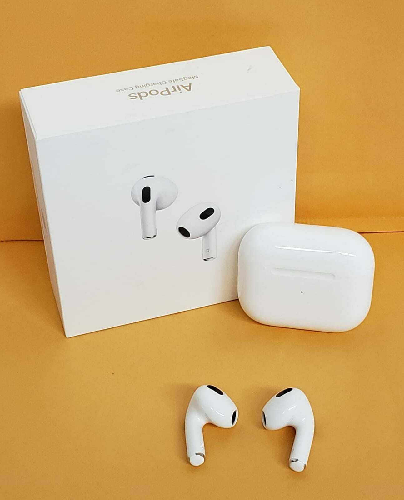 Apple AirPods (3rd Generation)