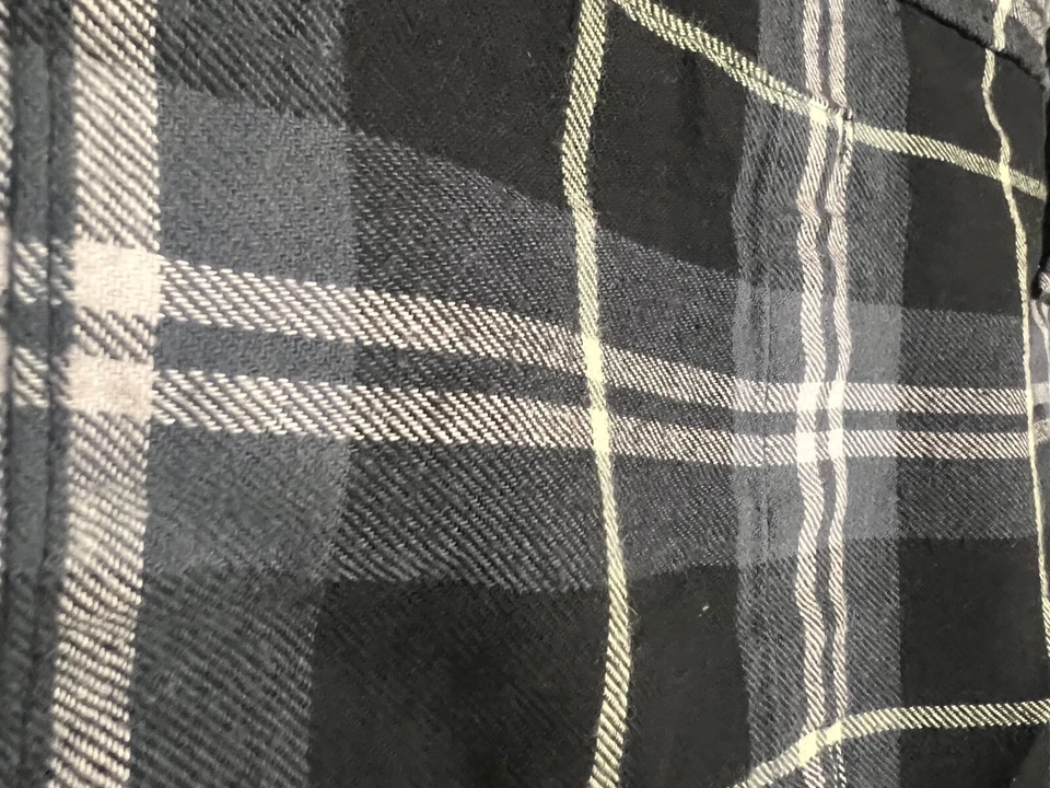 Multi-pack Camisa Franela Algodón (3 Usadas y 1 Nueva con Etiquetas) Foto 2 de 4