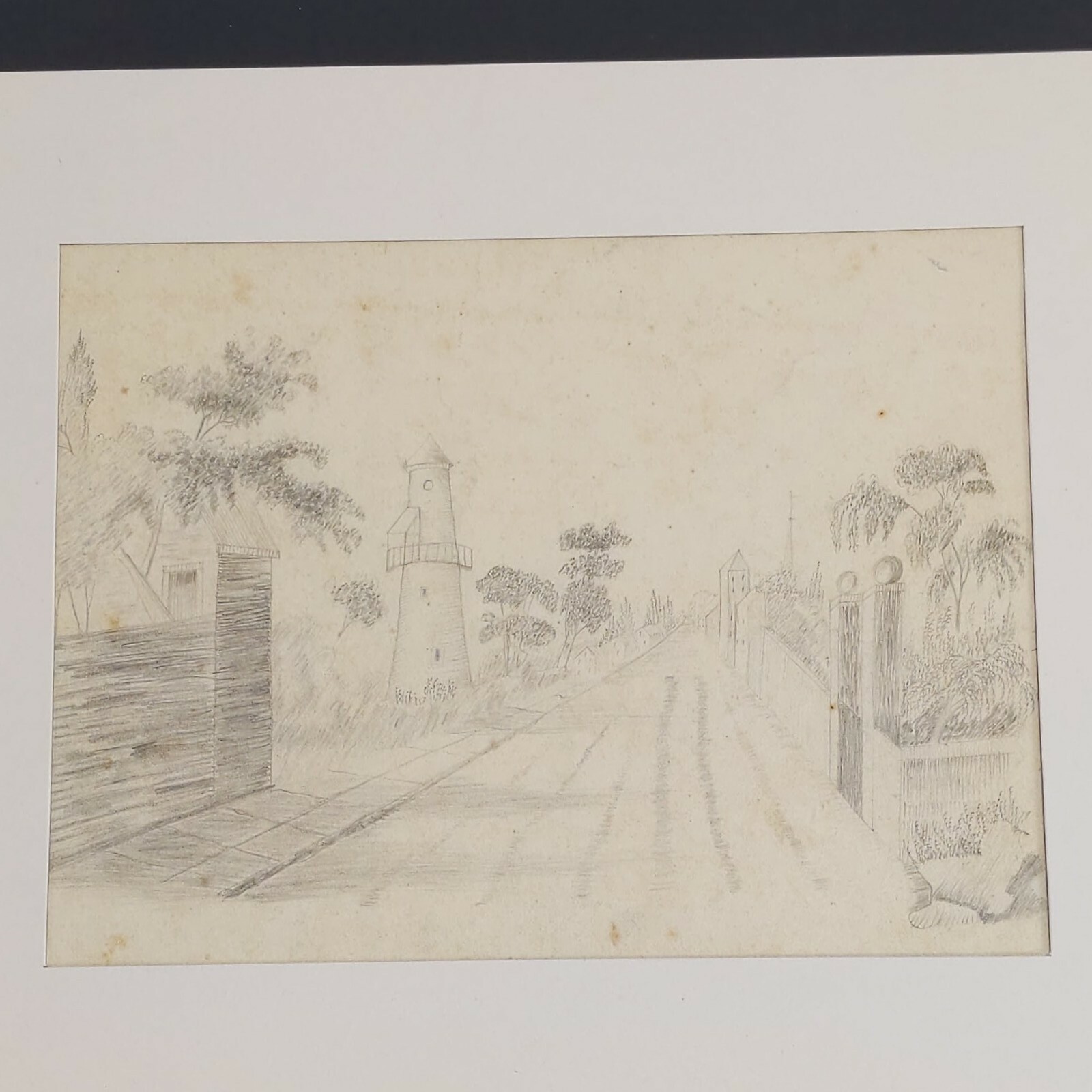 Picture 2 of 8