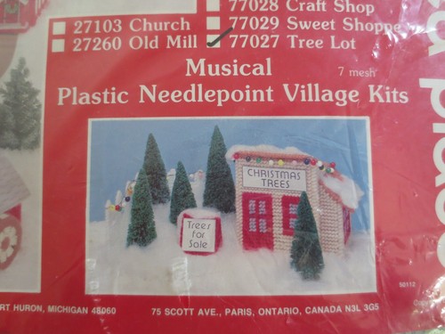 Vtg. Mary Maxim MUSICAL NEEDLEPOINT VILLAGE #77027 TREE LOT Sealed KIT - Picture 2 of 3