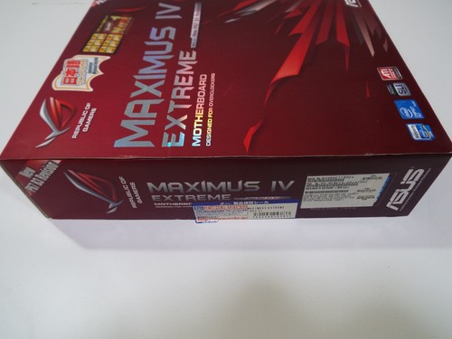 ASUS ROG Maximus IV Extreme LGA 1155 Intel P67 ATX Motherboard - 第 2/11 張圖片
