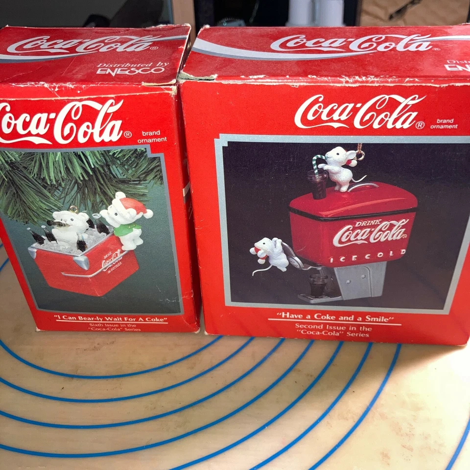 LOTE DE 8 Adornos Enesco Coca Cola 94-98, Osos, Papá Noel ENVÍO GRATUITO NUEVO EN CAJA Foto 3 de 4