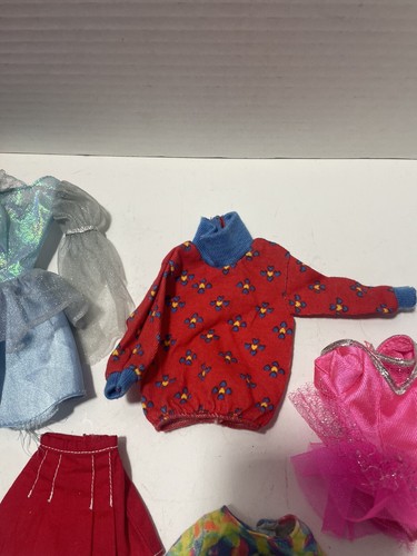 Barbie Doll Clothes Lot of 16 Miscellaneous Pieces Dress Tops Shorts ++ GUC - Picture 8 of 13