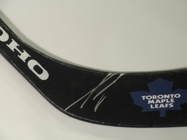 DION PHANEUF SIGNED HOCKEY STICK TORONTO MAPLE LEAFS AUTOGRAPHED - Image 2 of 2