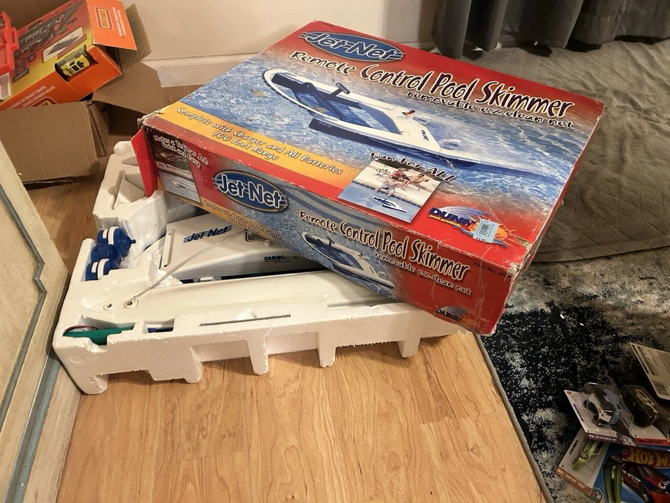 Радиоуправляемая спасательная лодка катамаран не Traxxas Proboat Grim Racer Aquacraft Mrc 1:10 редкая - Изображение 2 из 4