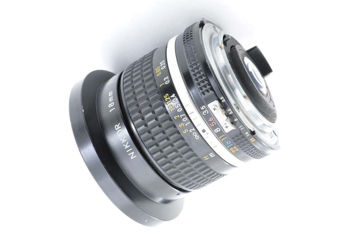 Nikon Ai-s Ais Nikkor 18mm f/3.5 MF Ultra Wide Lens [Near Mint