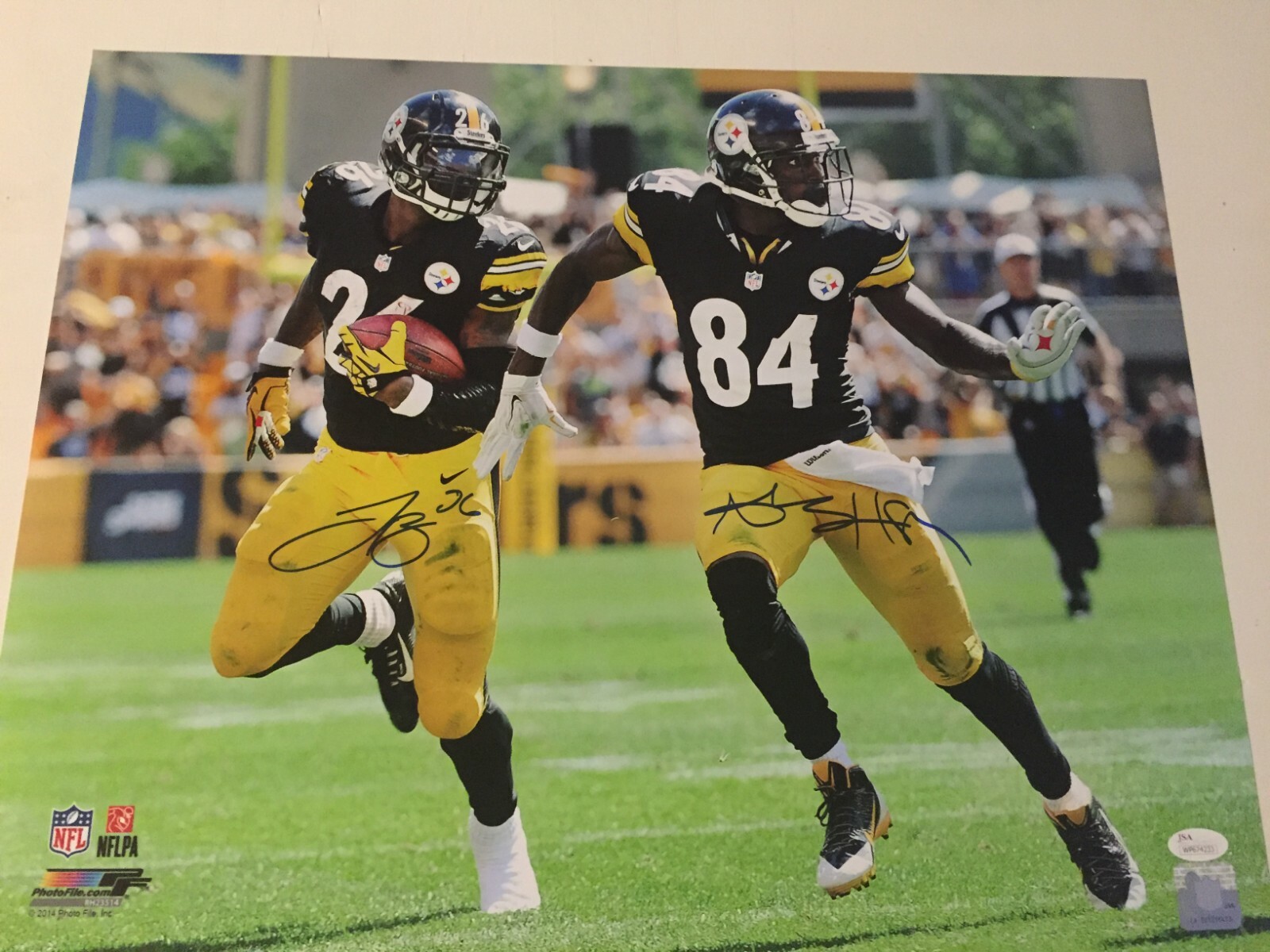 Antonio Brown / Le Veon Bell Autographed Signed Pittsburgh Steelers LeVeon Bell & Antonio Brown Dual 16X20 Photo - JSA Witnessed 