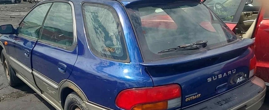 Alerón trasero medio OEM 97-01 Subaru Impreza Wagon JDM GF8 usado🤙 Foto 3 de 3