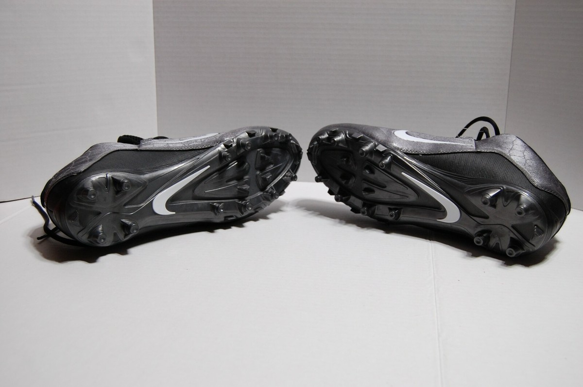Nike Mens Alpha Dynamic Fit Football Cleats Size 11 Silver 