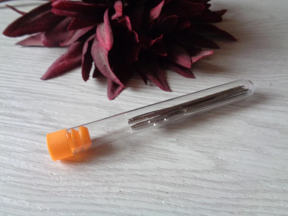 Nähnadeln im set 9Stk inkl.Aufbewahrungsröhrchen