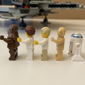 LEGO Star Wars: Millenium Falcon 7190 Near Complete with Manual, No Box READ